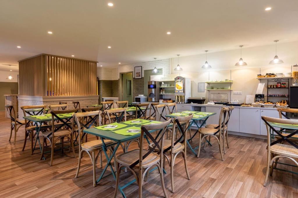 Sure Hotel By Best Western Plaisir Ngoại thất bức ảnh