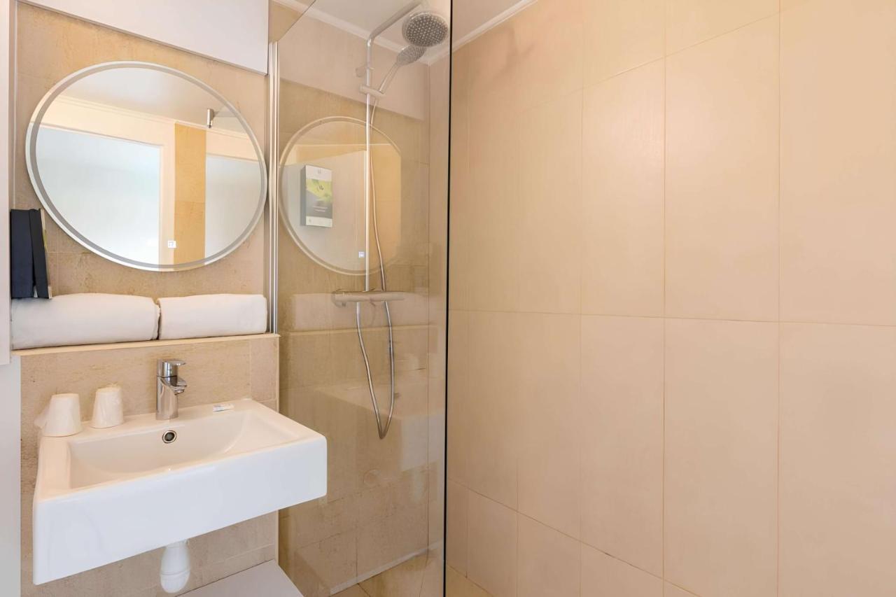 Sure Hotel By Best Western Plaisir Ngoại thất bức ảnh